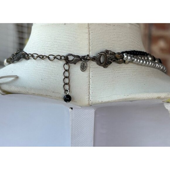 Women's Unbranded Black & Silver Fashion Jewelry Necklace Adjustable 12.5 Inch - Picture 2 of 9